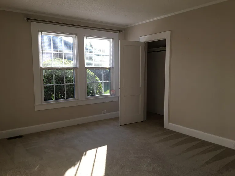 Second bedroom.