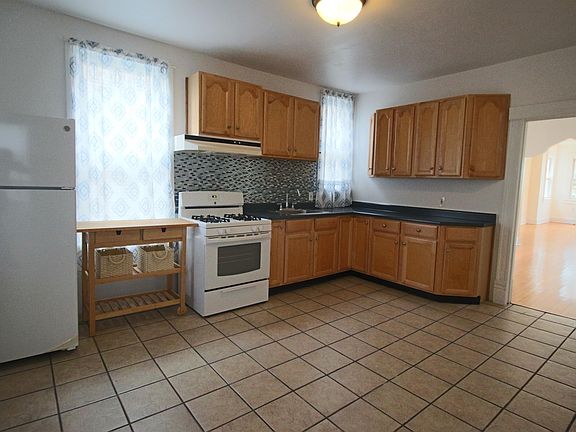 5th image of 4035 N Drake Ave #1