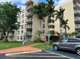 13120 SW 92nd Ave #406, Miami, FL 33176