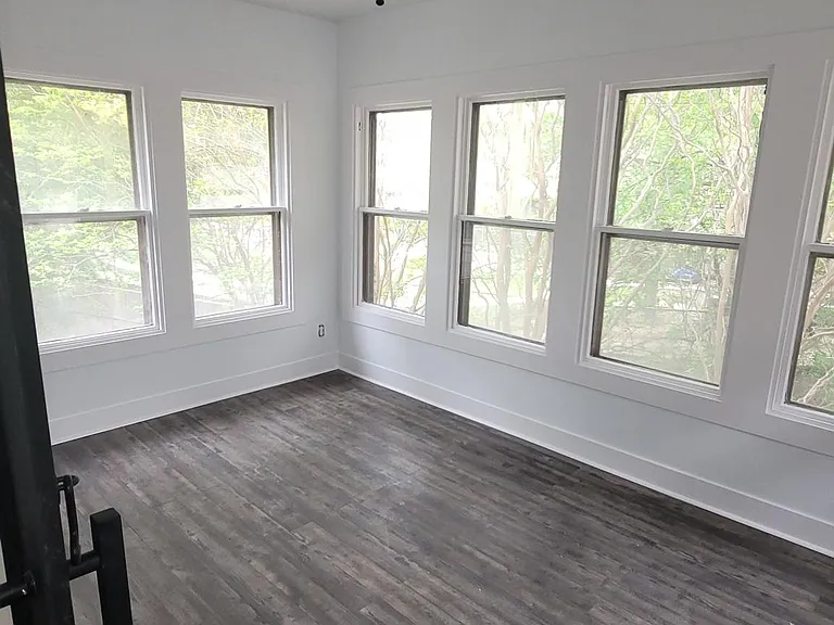 2820 Fort Ave — Photo 29