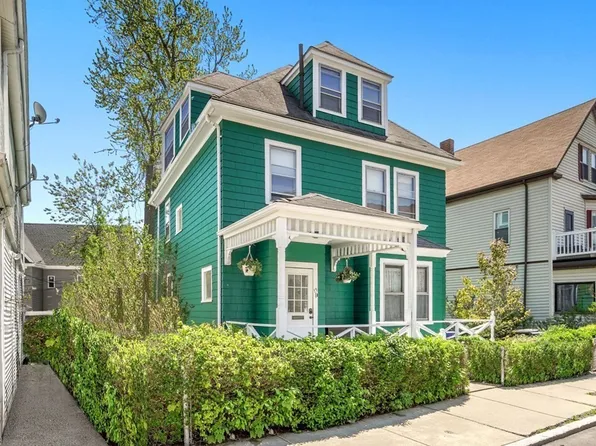 19 Stonehurst St, Dorchester, MA 02122