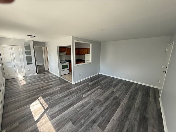 2nd image of 2307 N Harrison St APT 3