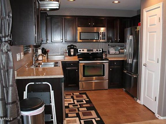 4th image of 1092 S Olympic Dr