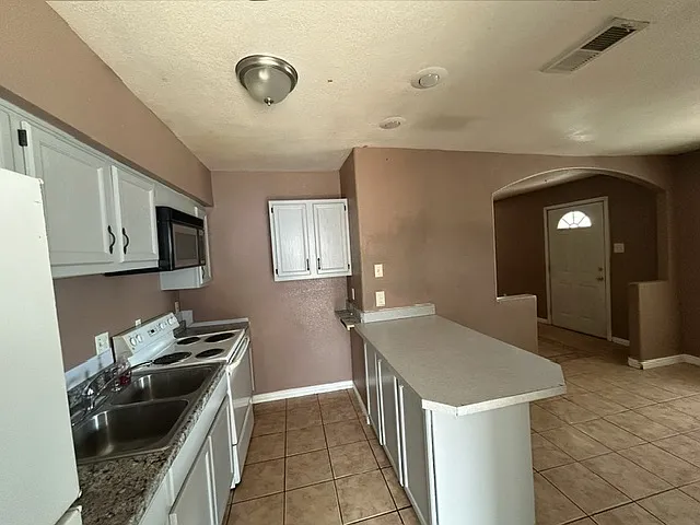 510 S Fir Ave — Photo 4