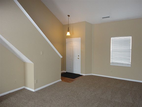 2nd image of 15045 Fawn Hollow Ln