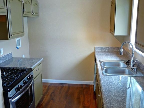 2nd image of 6540 Thomas Dr