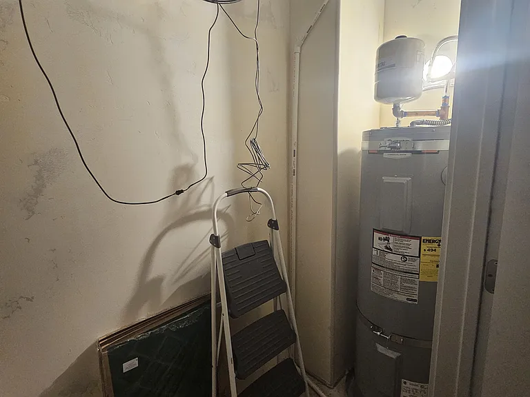 179 N Rock Canyon St #H-301 — Photo 14