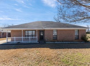 1912 Tara Dr, Prattville, AL 36066