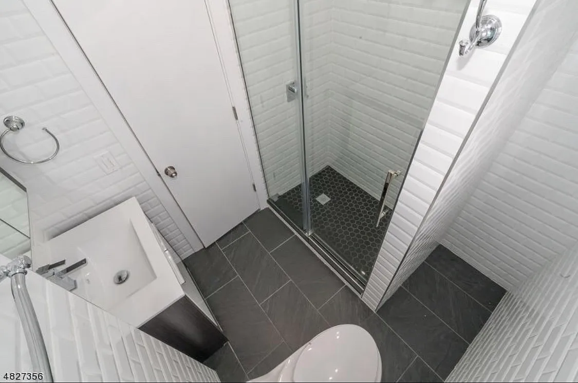 2 bed, $2,250 — Photo 1