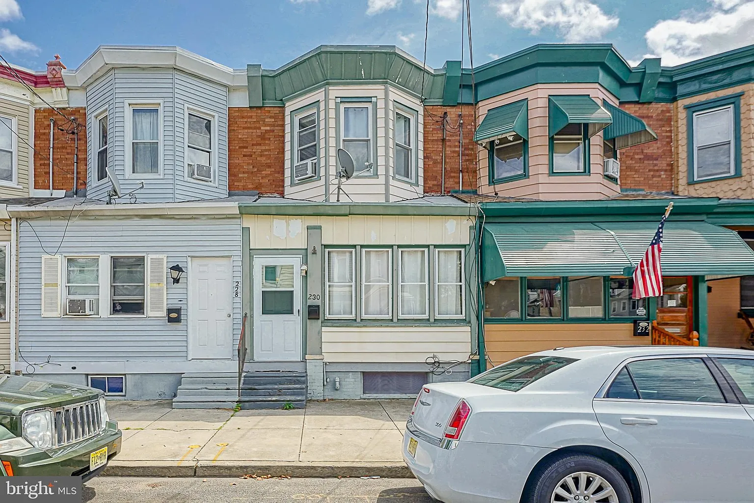 230 3rd St photo 1