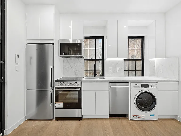 21 Columbia Pl #1F — Photo 3