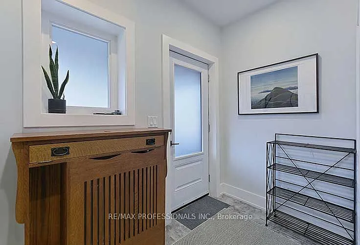 Studio, $1,650 — Photo 2