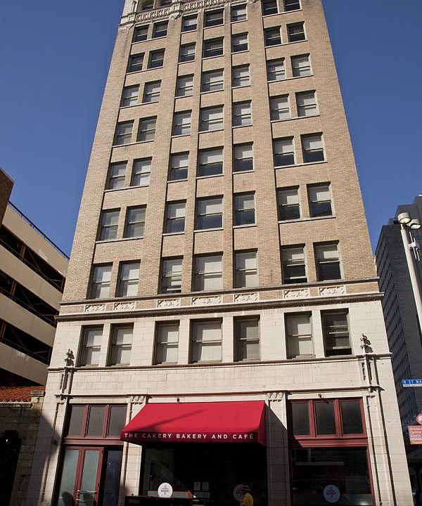 1st image of 152 E Pecan St APT 602