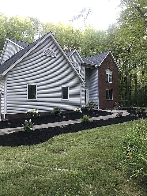 1st image of 11995 Quail Woods Dr