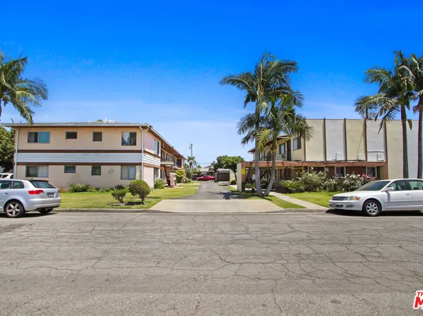 7908 Duchess Dr, Whittier, CA 90606