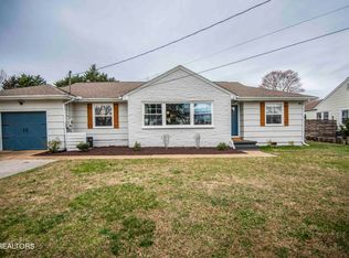 1617 Everett Ave, Maryville, TN 37804