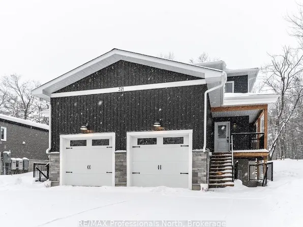 371 Muskoka Beach Rd, Gravenhurst, ON