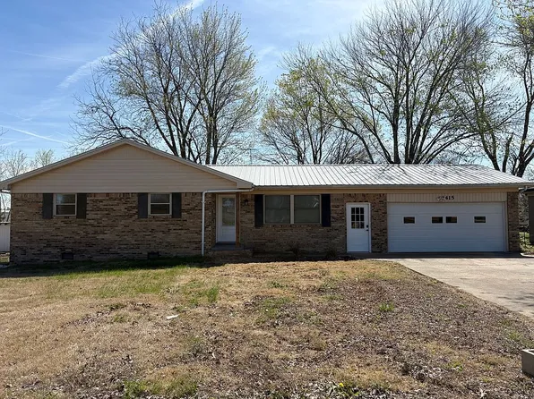 1415 Lynn Pl, Troy, TN 38260