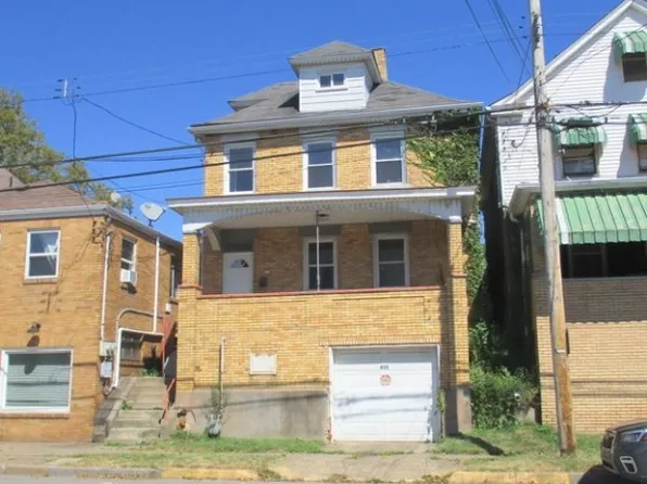 652 Duss Ave, Ambridge, PA 15003