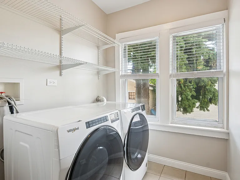 4237 W School St #1 — Photo 12