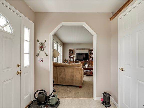 4th image of 28499 Rogers Rd