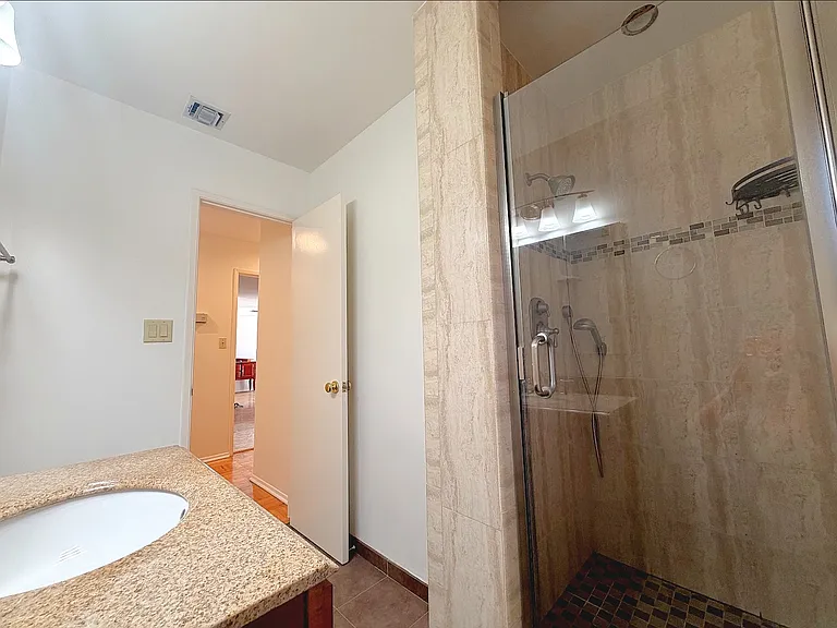 11309 Gaynor Ave — Photo 15