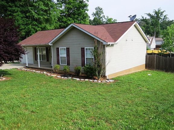 3rd image of 4023 Acorn Dr