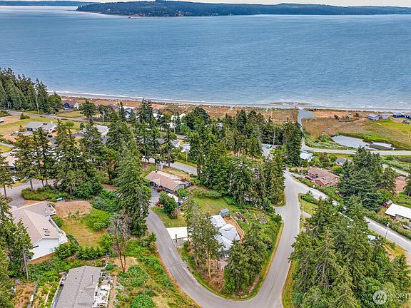 3rd image of 2729 Van Dee Avenue