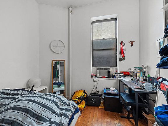 4th image of 1457 3rd Ave APT 5