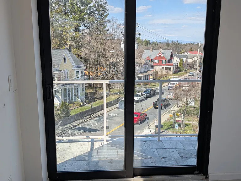 51 Main St #1 — Photo 11