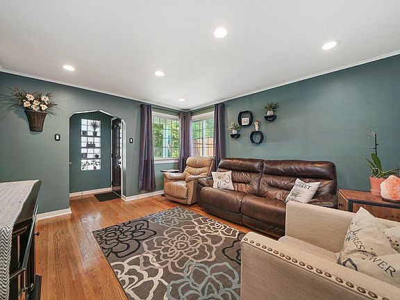 5th image of 6213 S Neenah Ave