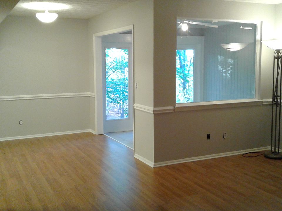 Dining nook/sunroom