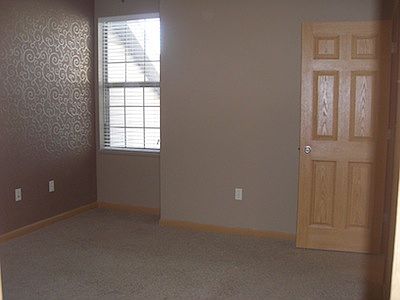 5th image of 15867 Larimore Plz APT 118
