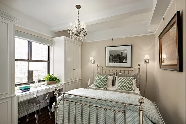 Sold by Stribling | media 28