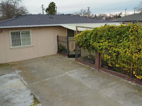 3rd image of 113 Elkhorn Blvd