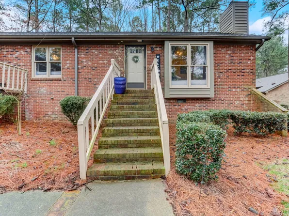 300 W Woodcroft Pkwy APT 20D, Durham, NC 27713