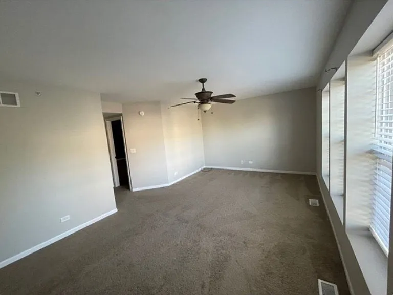 1403 Crimson Ln — Photo 8