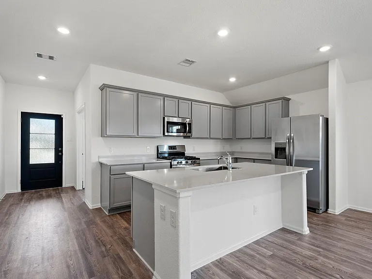 5010 Lavaridge Dr — Photo 5