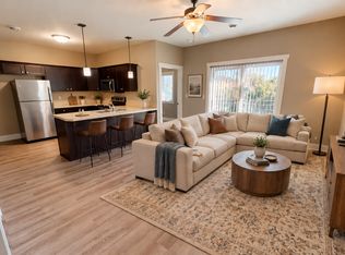 4523 Twain Cir UNIT 104, Ames, IA 50014
