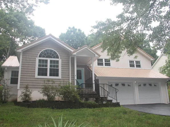 2406 Pineway Trl, Soddy Daisy, TN 37379