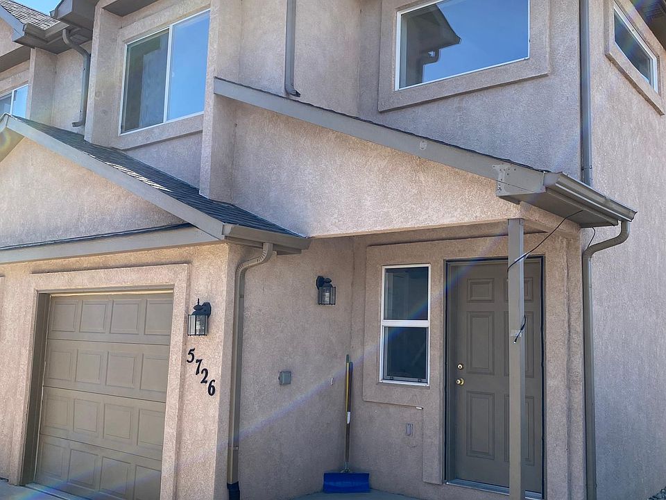 Lots of natural sunlight being end unit!