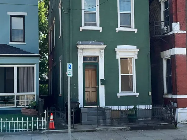 923 Findlay St, Cincinnati, OH 45214