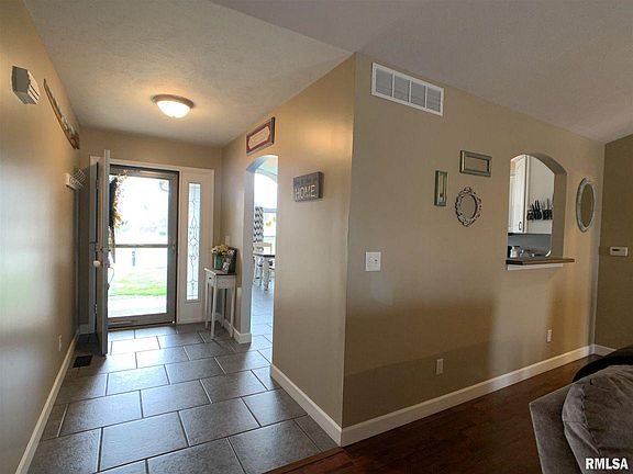 2nd image of 145 Blue Springs Dr