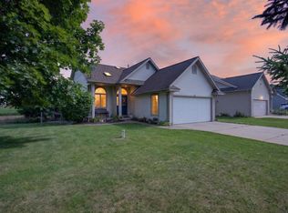 290 Somerset Dr, Cement City, MI 49233