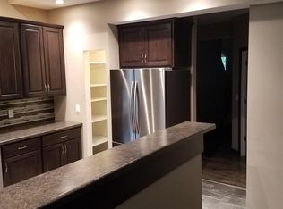 420 9th Ave SW, Cedar Rapids, IA 52404