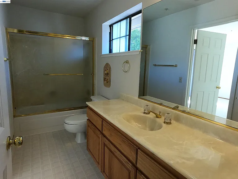 19179 Alpha Ct — Photo 30