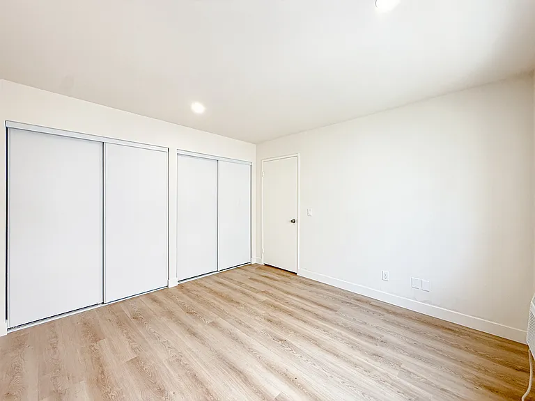 1162 Elm Ave #21 — Photo 10