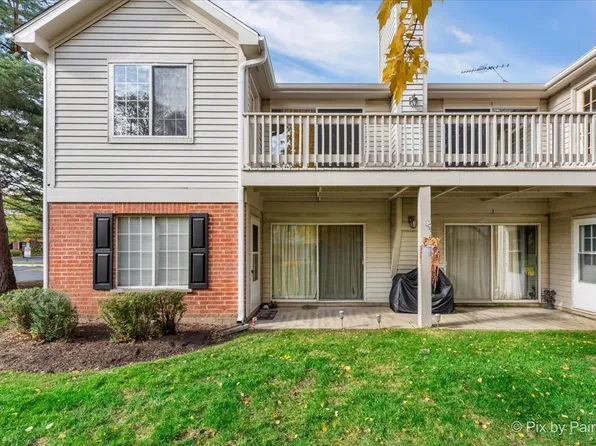 1349 E Evergreen Dr Unit 4, Palatine, IL 60074