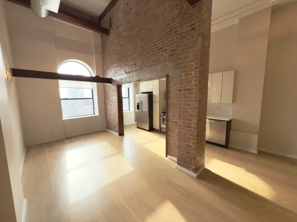 728 Market St, Philadelphia, PA