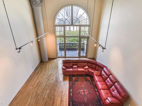 4th image of 3030 Post Oak Blvd Unit 805
